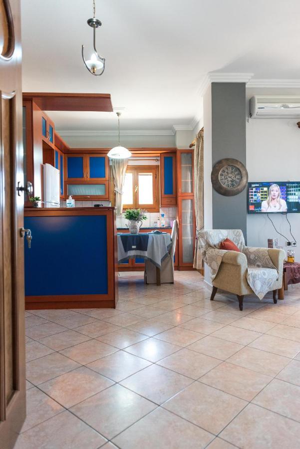 Athena'S Luxury Place Агрия Экстерьер фото
