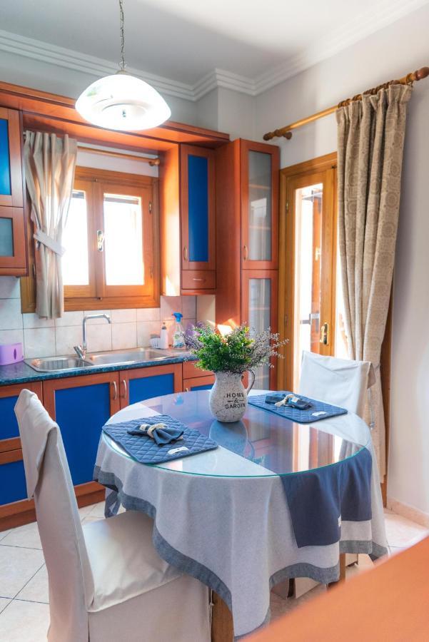 Athena'S Luxury Place Агрия Экстерьер фото