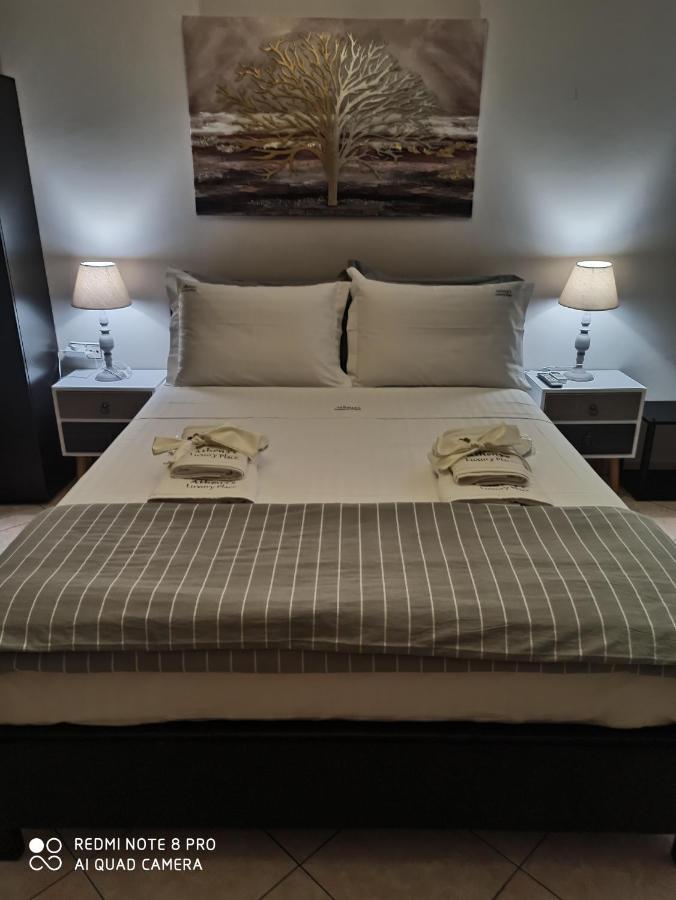 Athena'S Luxury Place Агрия Экстерьер фото