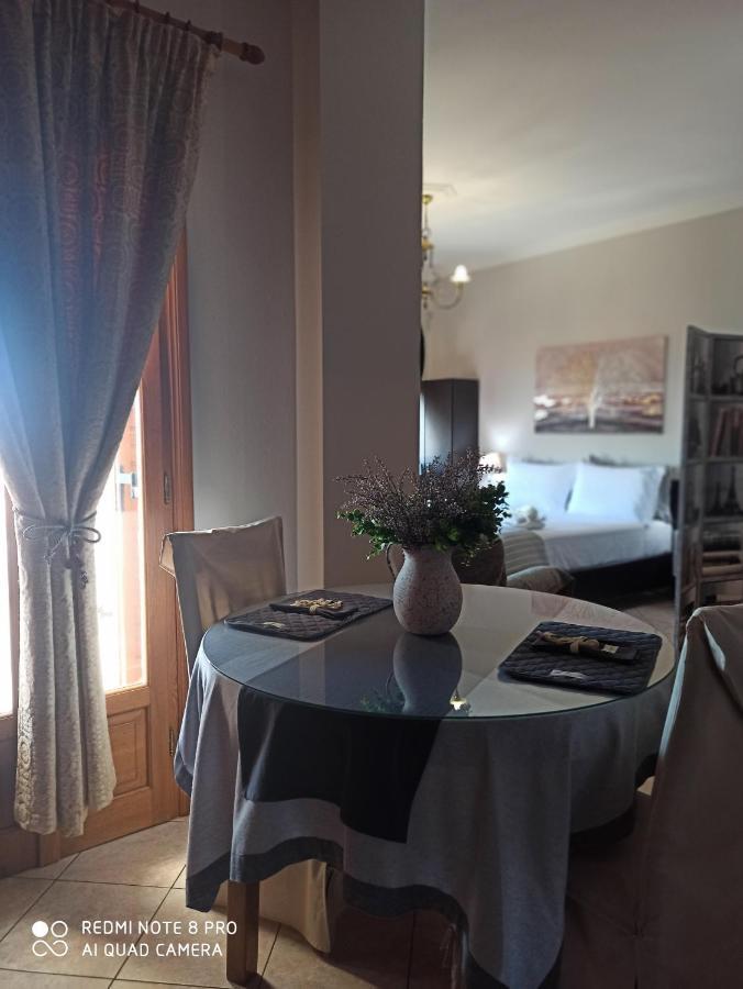 Athena'S Luxury Place Агрия Экстерьер фото